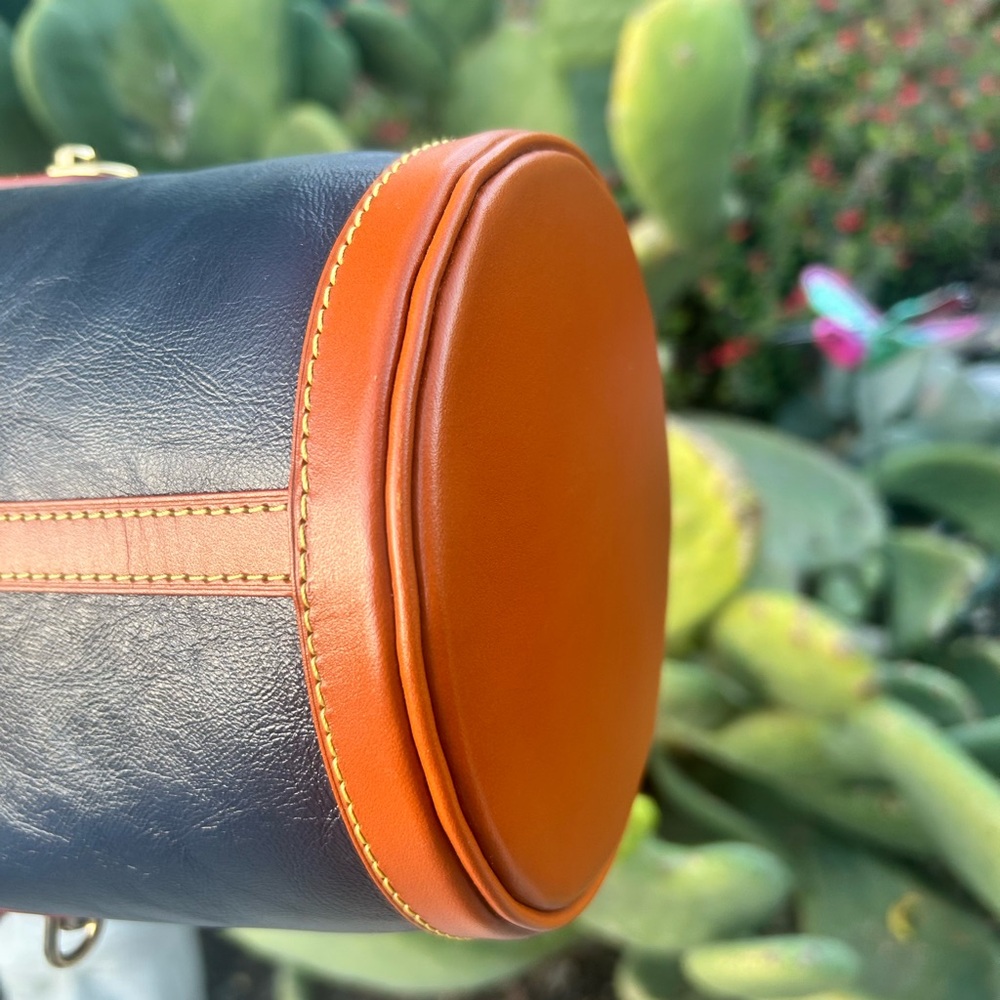 Louis Vuitton Duffel Bag - Picture 6 of 11